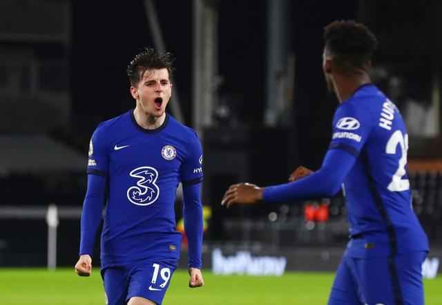 记者：曼城与赫罗纳就外租维托尔-雷斯的谈判进展越来越顺利