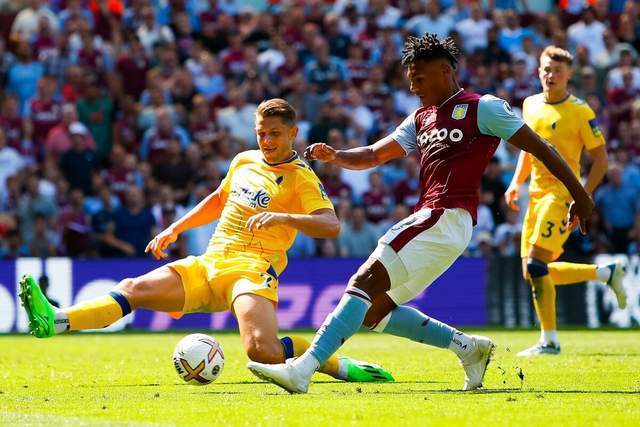 黄希扬：向余望在国奥遭受巨大质疑，归队后每个人都在鼓励他