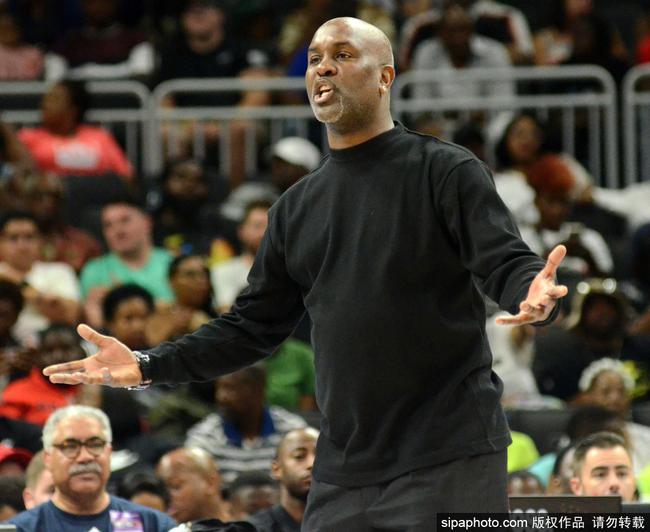 连遭遇连败 连遭遇连败