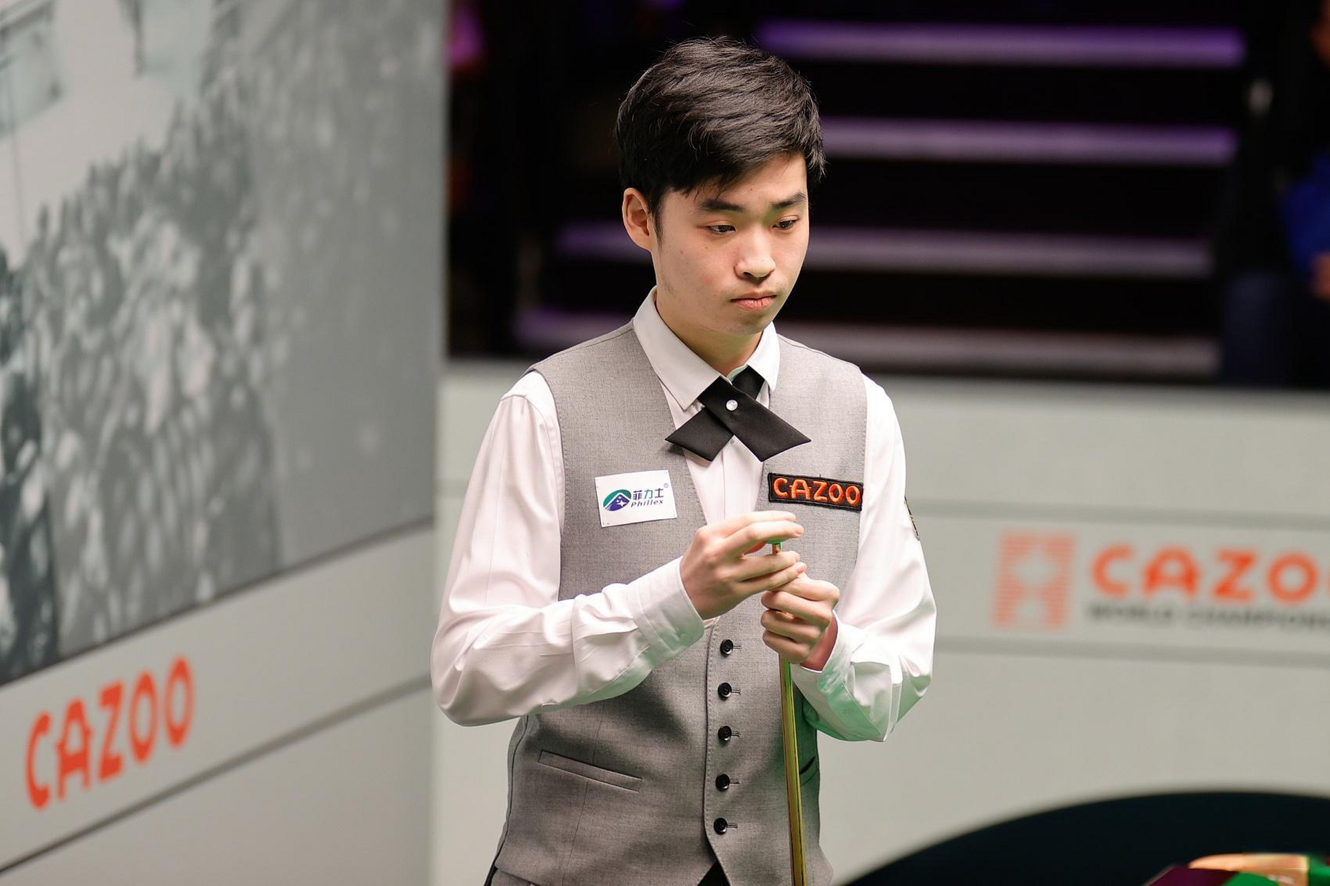 替补球员在 替补球员在