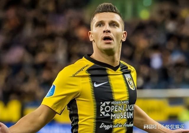 比赛刚开始 比赛刚开始