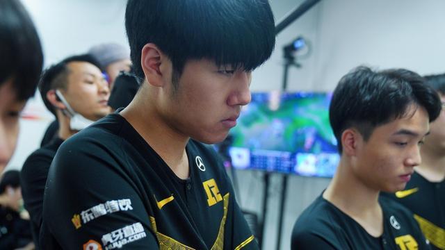 稳固的后备 稳固的后备