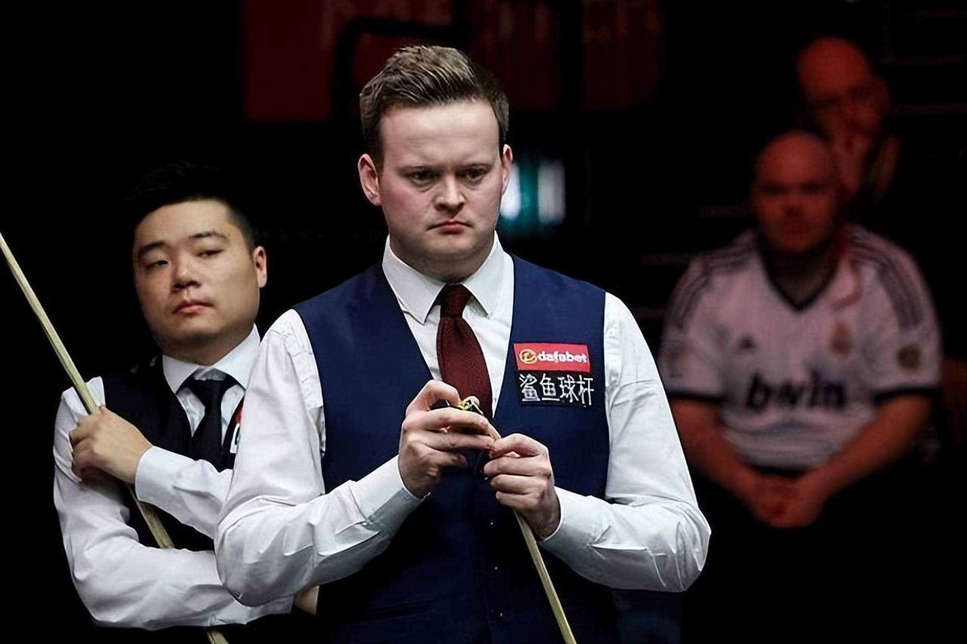 球应声入网 球应声入网