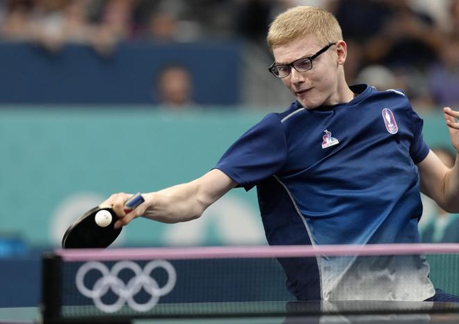 俱乐部与球 俱乐部与球